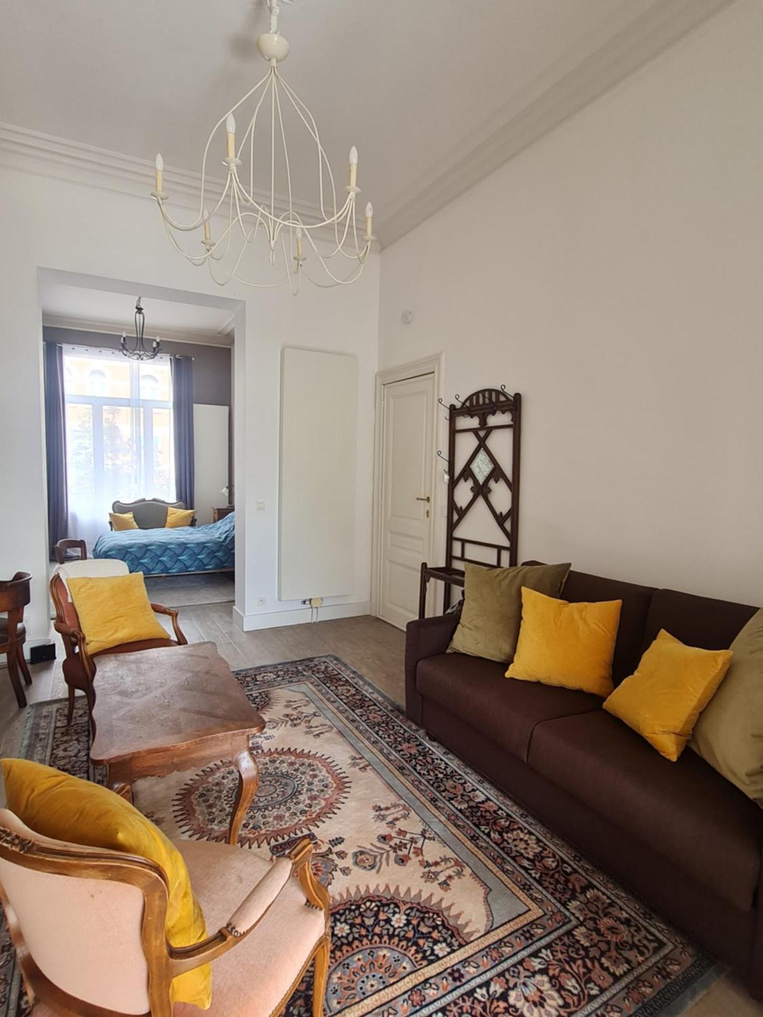 Apartment Charme 1