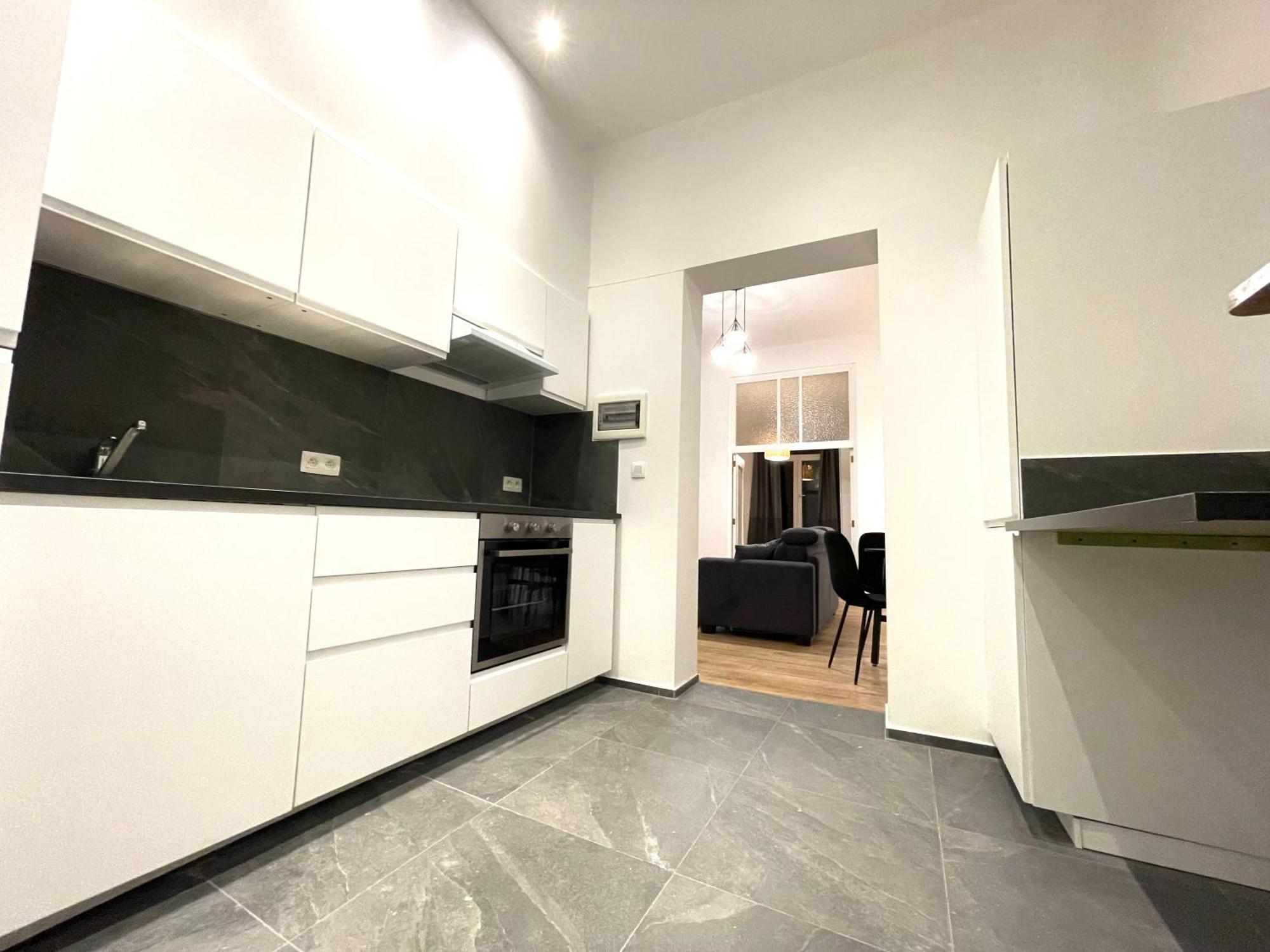 Charming Uccle - 1 Bedroom Appartamento *