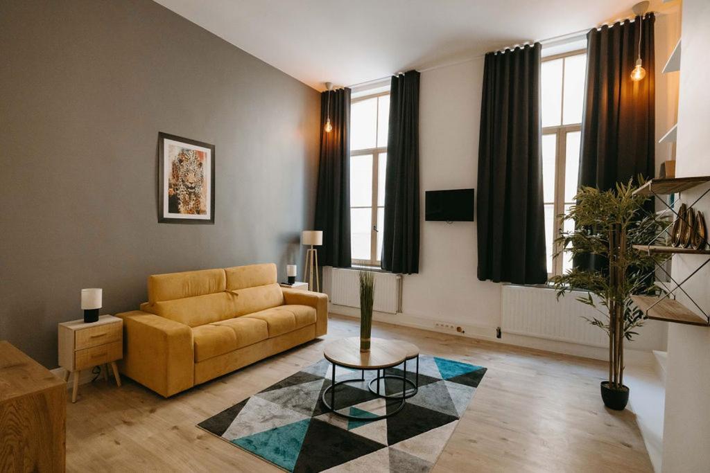 City Grand Place 24 Apartment *
