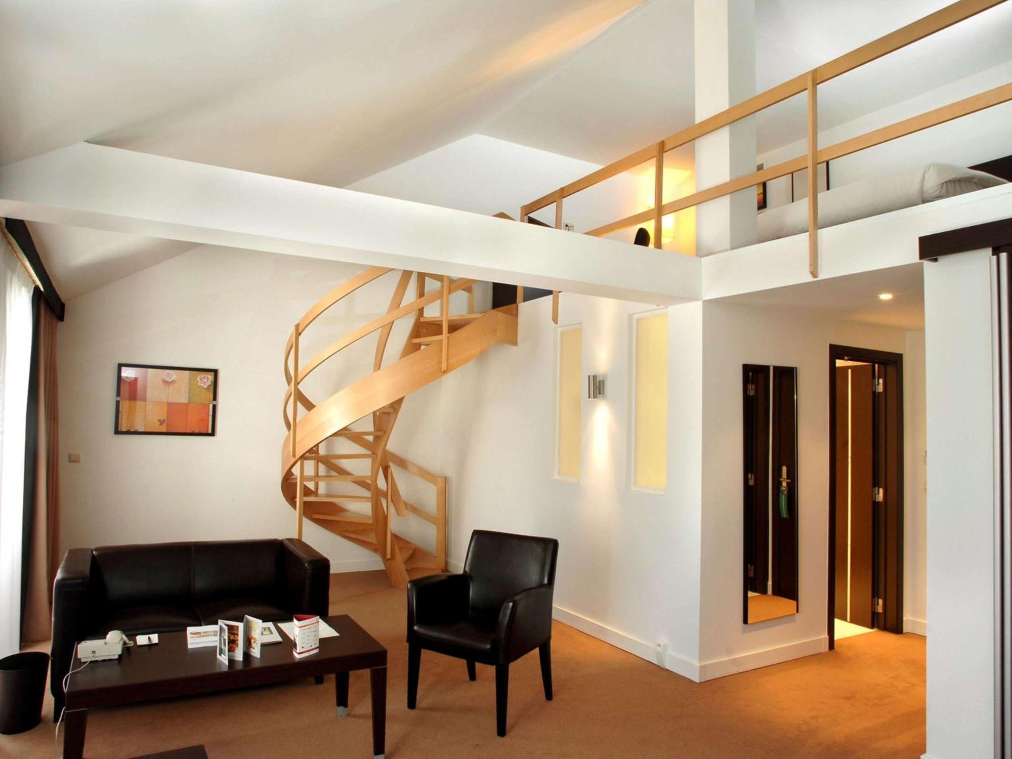Des Colonies By Mercure Hotel 3*