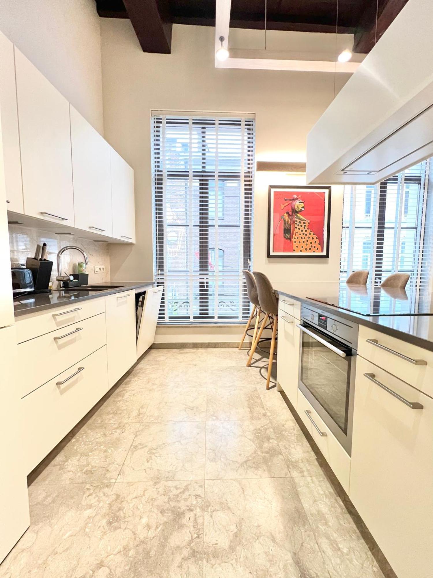 Luxury On Rue Haute Apartment