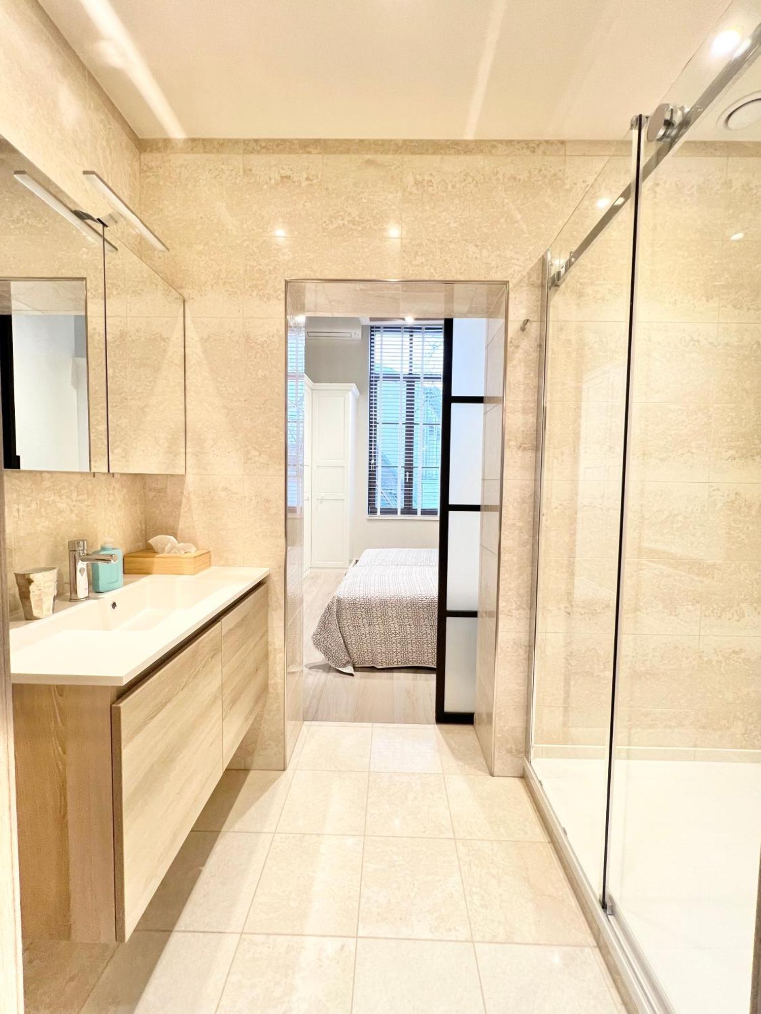 Apartment Luxury On Rue Haute