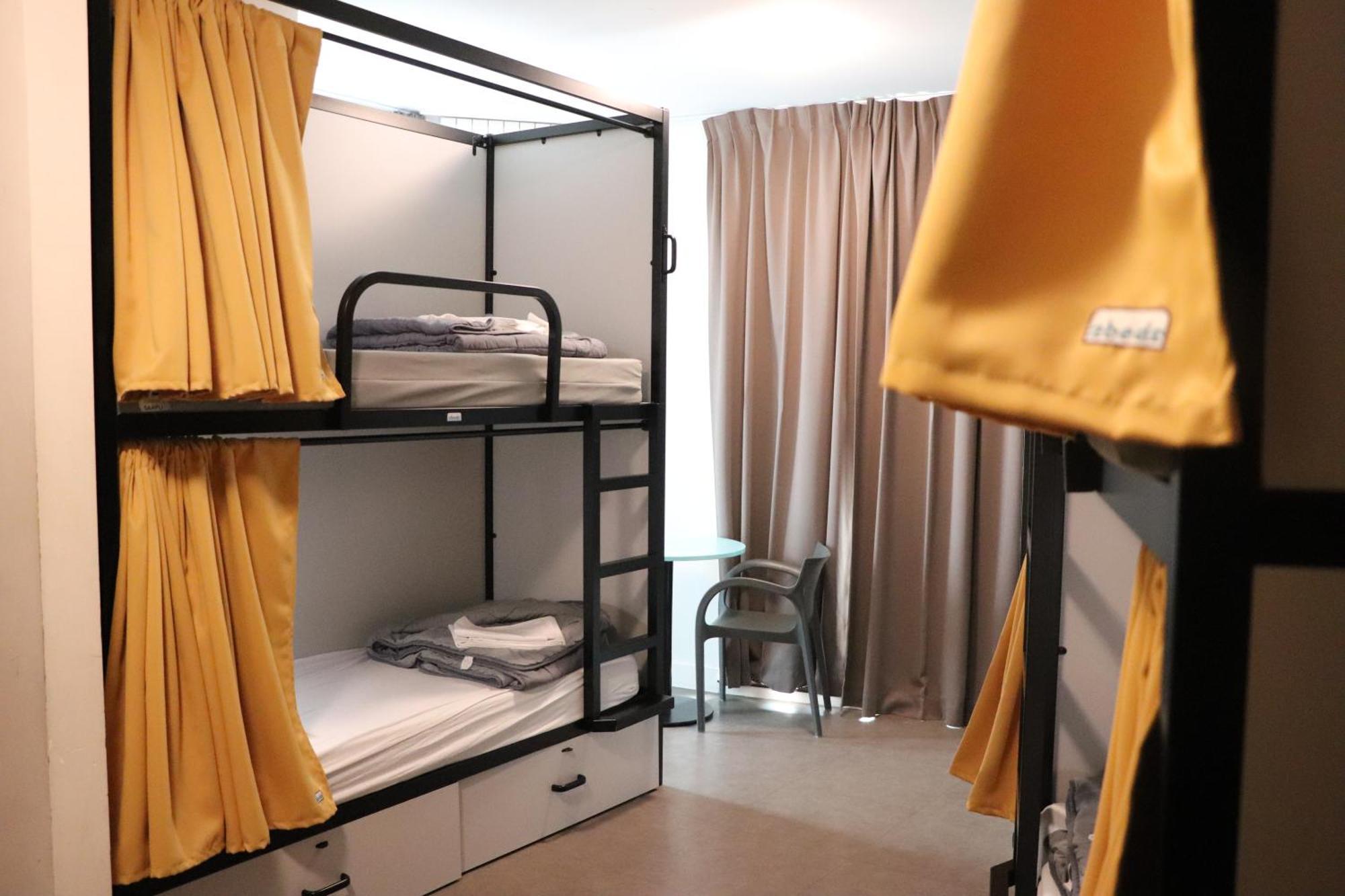 Hostel Hi Jacques Brel *