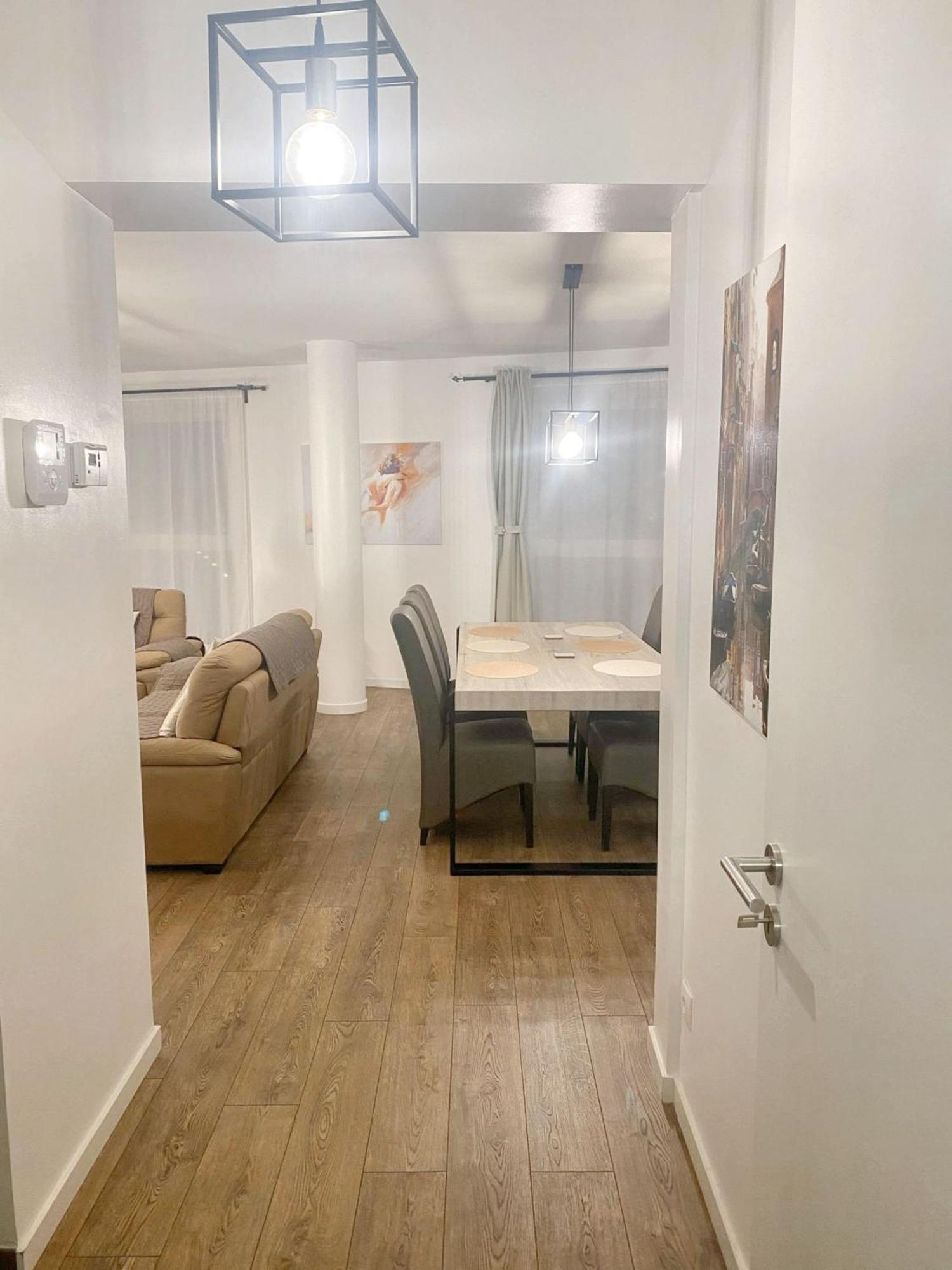 Modern In Cureghem Anderlecht 134 M² + Terrace Brüssel