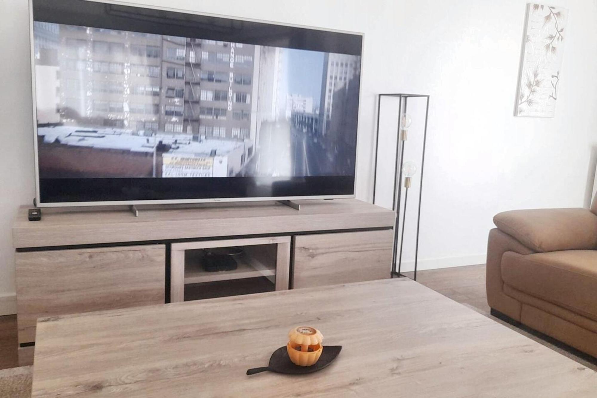 Modern In Cureghem Anderlecht 134 M² + Terrace * Brüssel