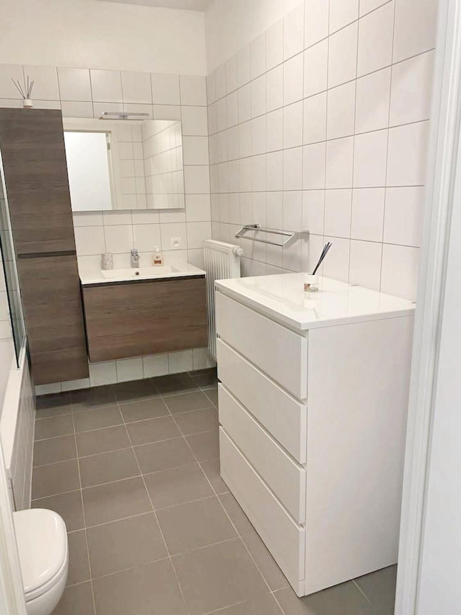 Modern In Cureghem Anderlecht 134 M² + Terrace Brüssel