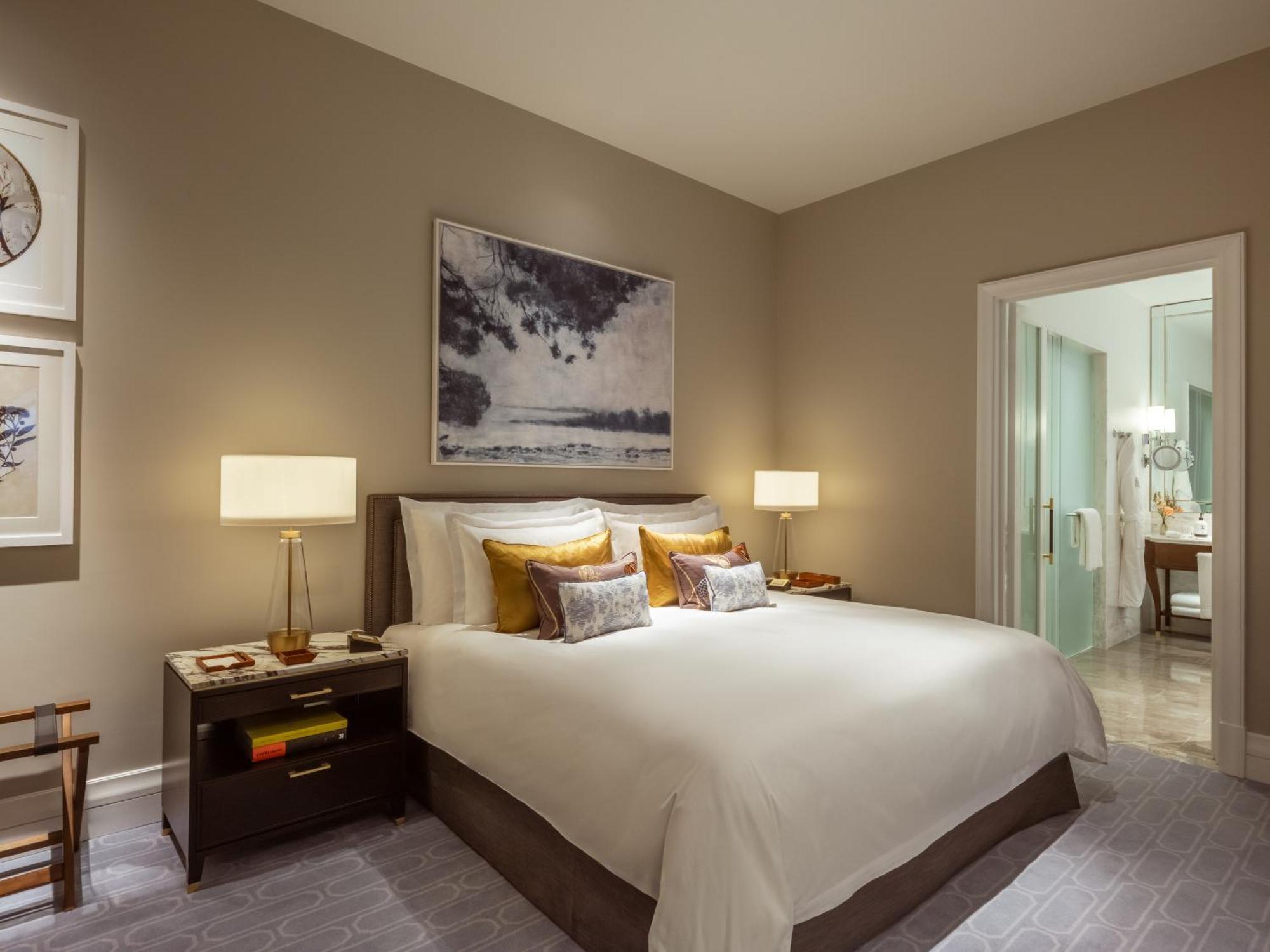 Corinthia Grand Astoria Hotel 5*