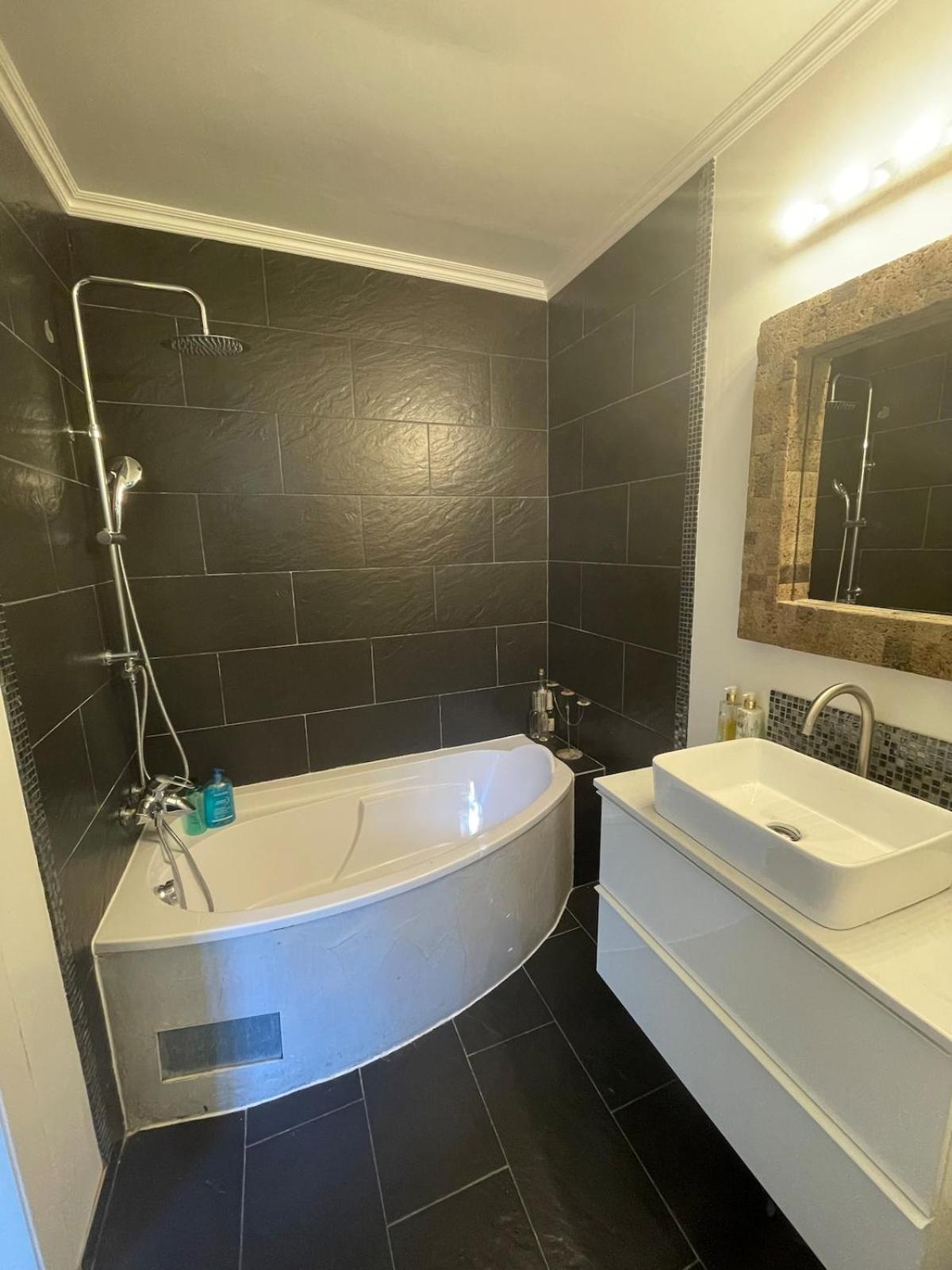 Le Flagey Place Appartement