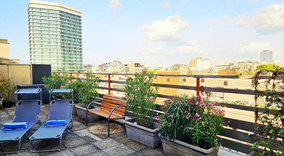 Appartement Penthouse Lumineux Avec Grande Terrasse De 40m2 *