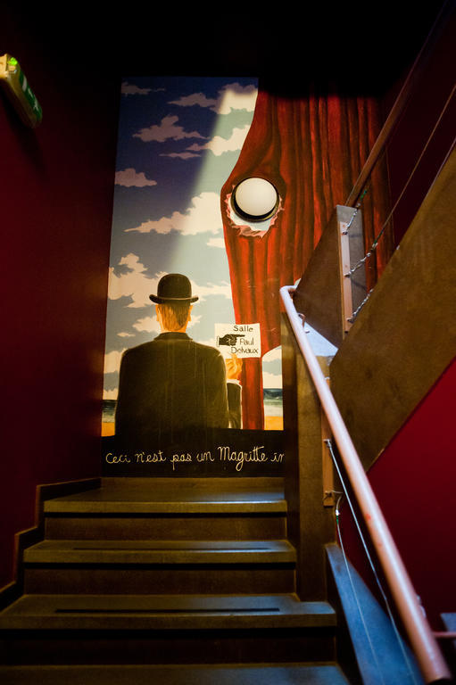 Hostel Hi Jacques Brel