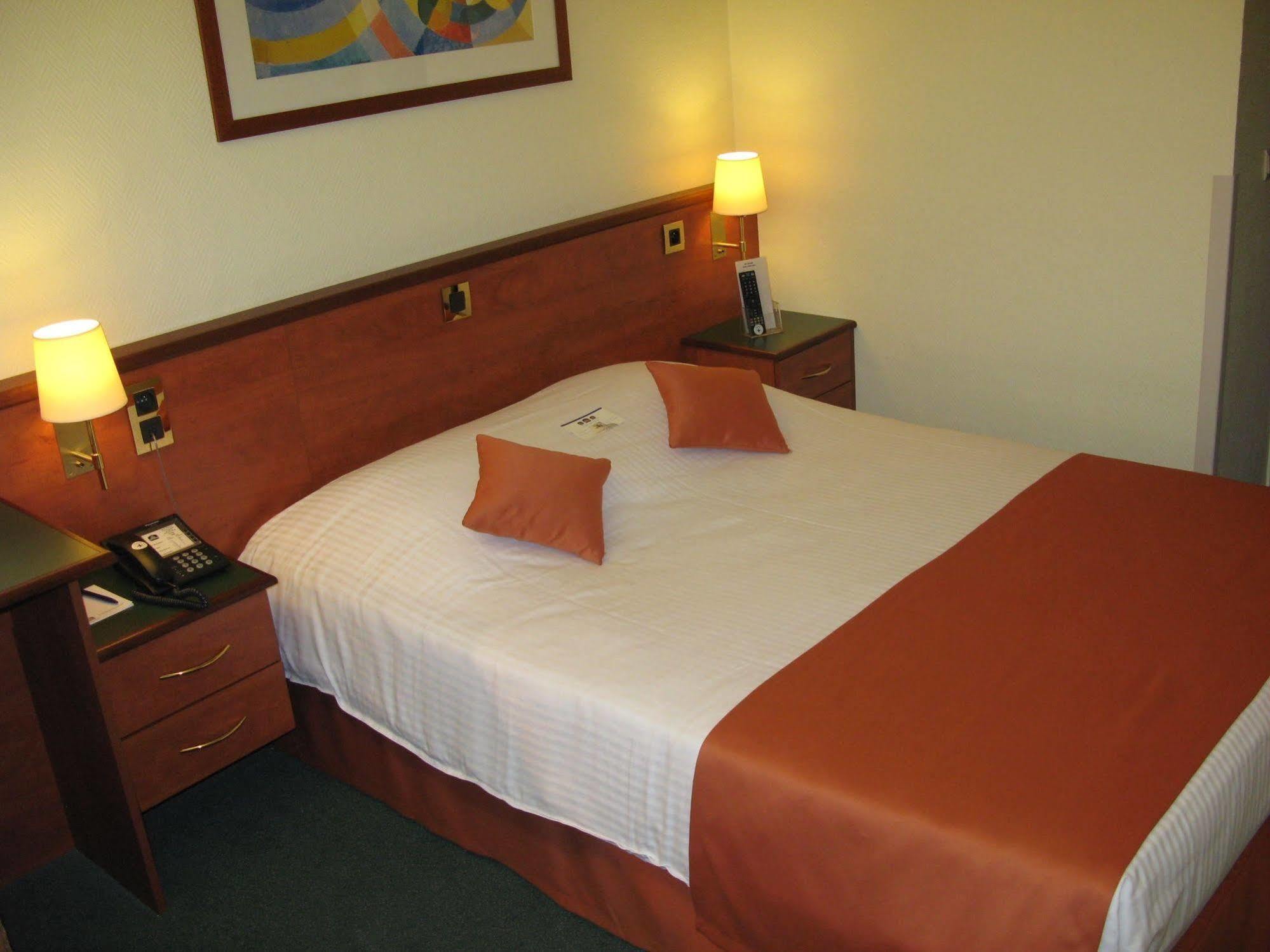Best Western County House