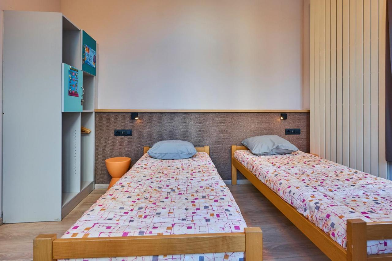 Hostel Hi Jacques Brel *