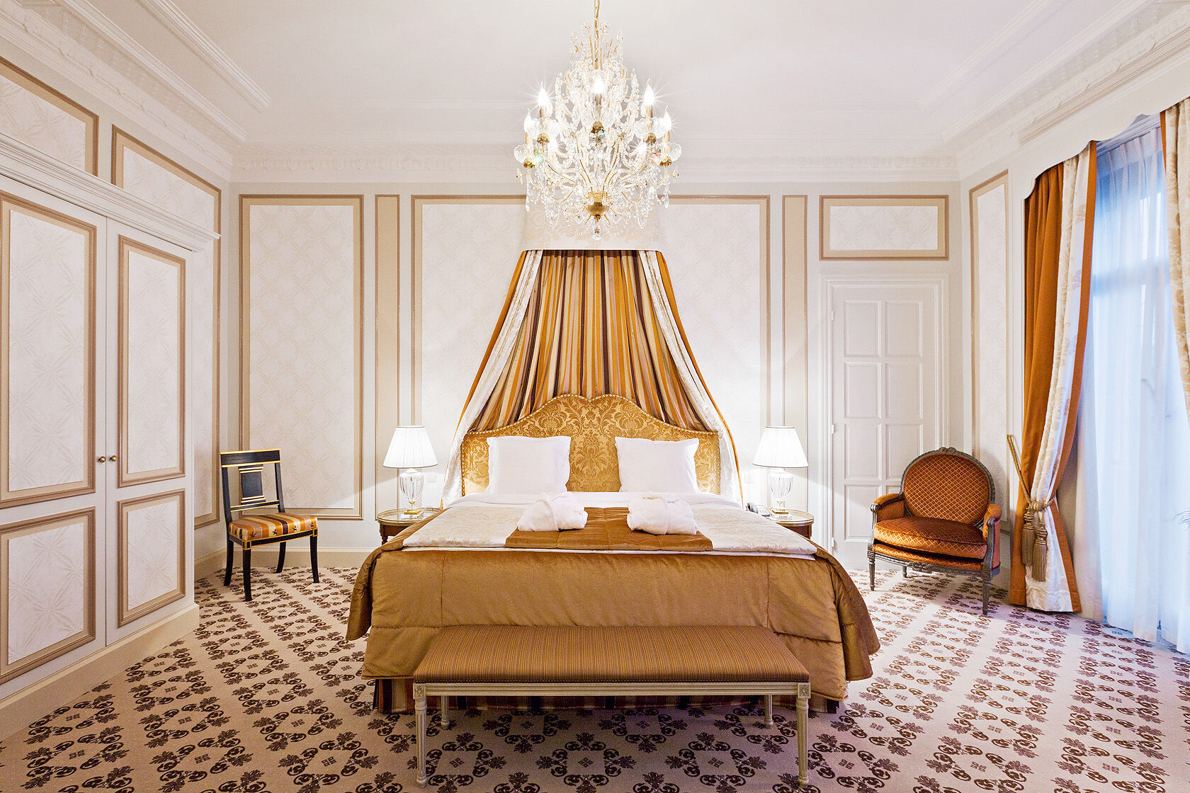 Metropole Hotel