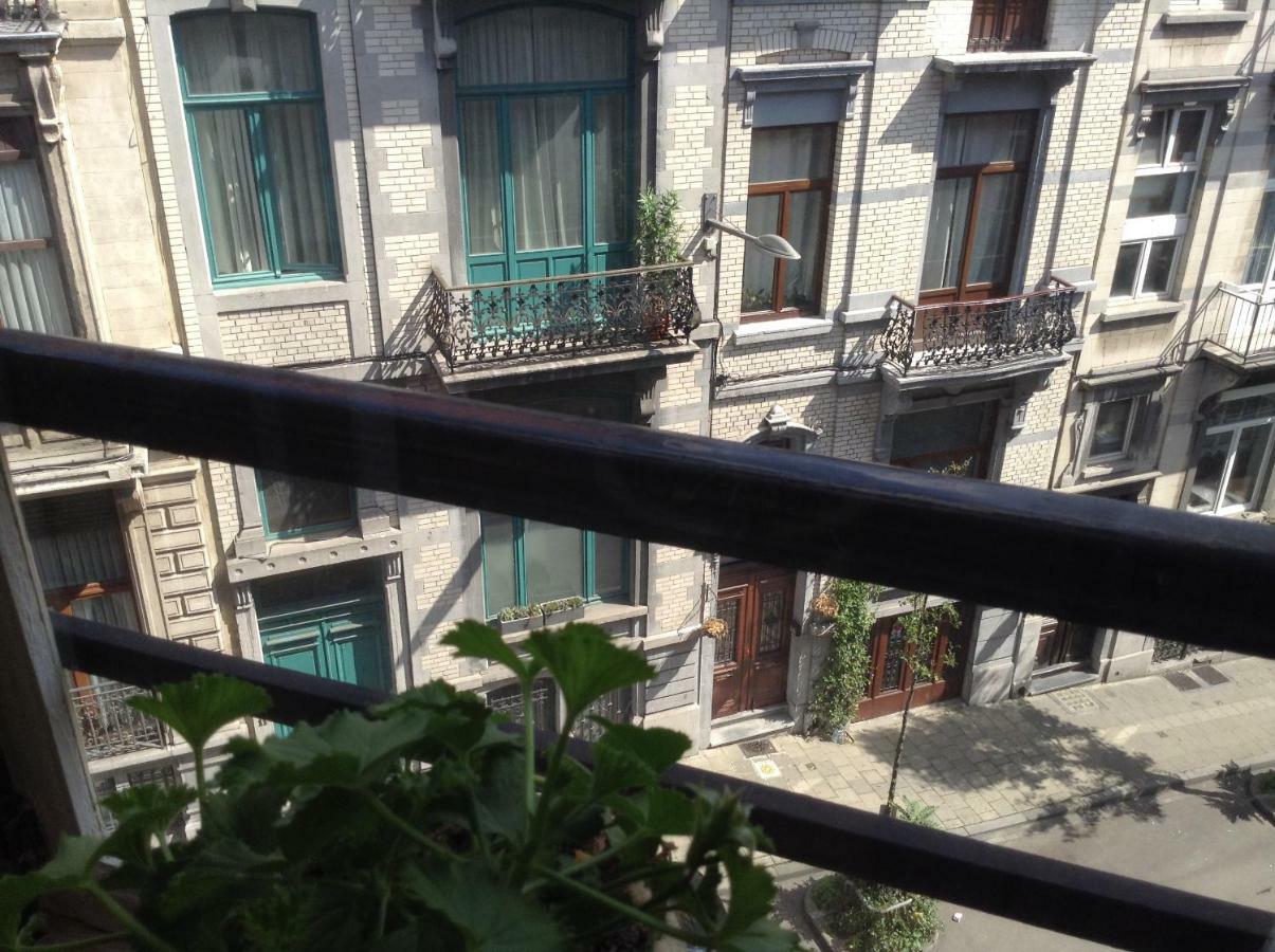 Art Nouveau Floral Bruxelles